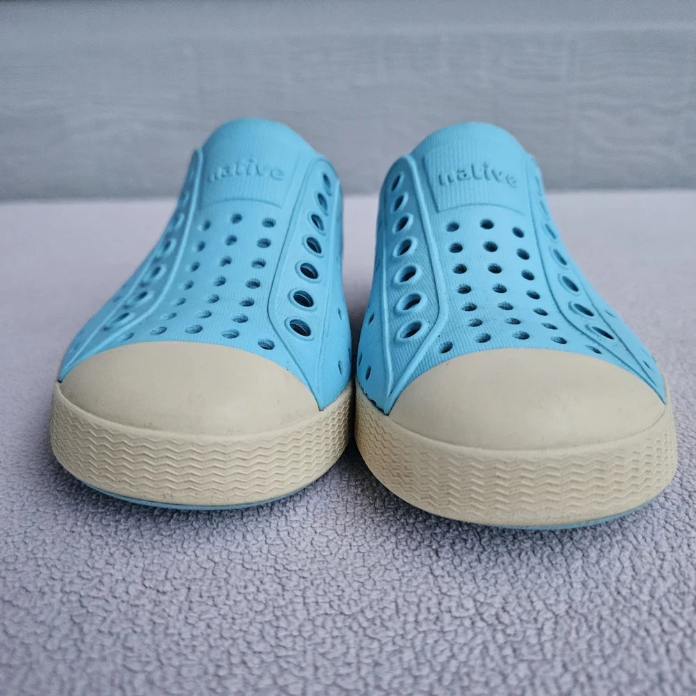 Native Jefferson Toddler SZ C8 Blue Bone Slip-On Water Shoes Unisex